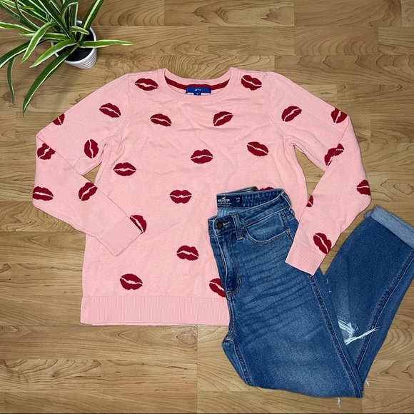 Apt. 9 Sweaters - Apt 9 Women’s Baby Pink Red Lips Long Sleeve Pullover Sweater Size Medium